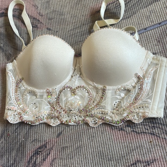 Super Unique Bebe Sparkly Cropped Bustier Top - Picture 2 of 9